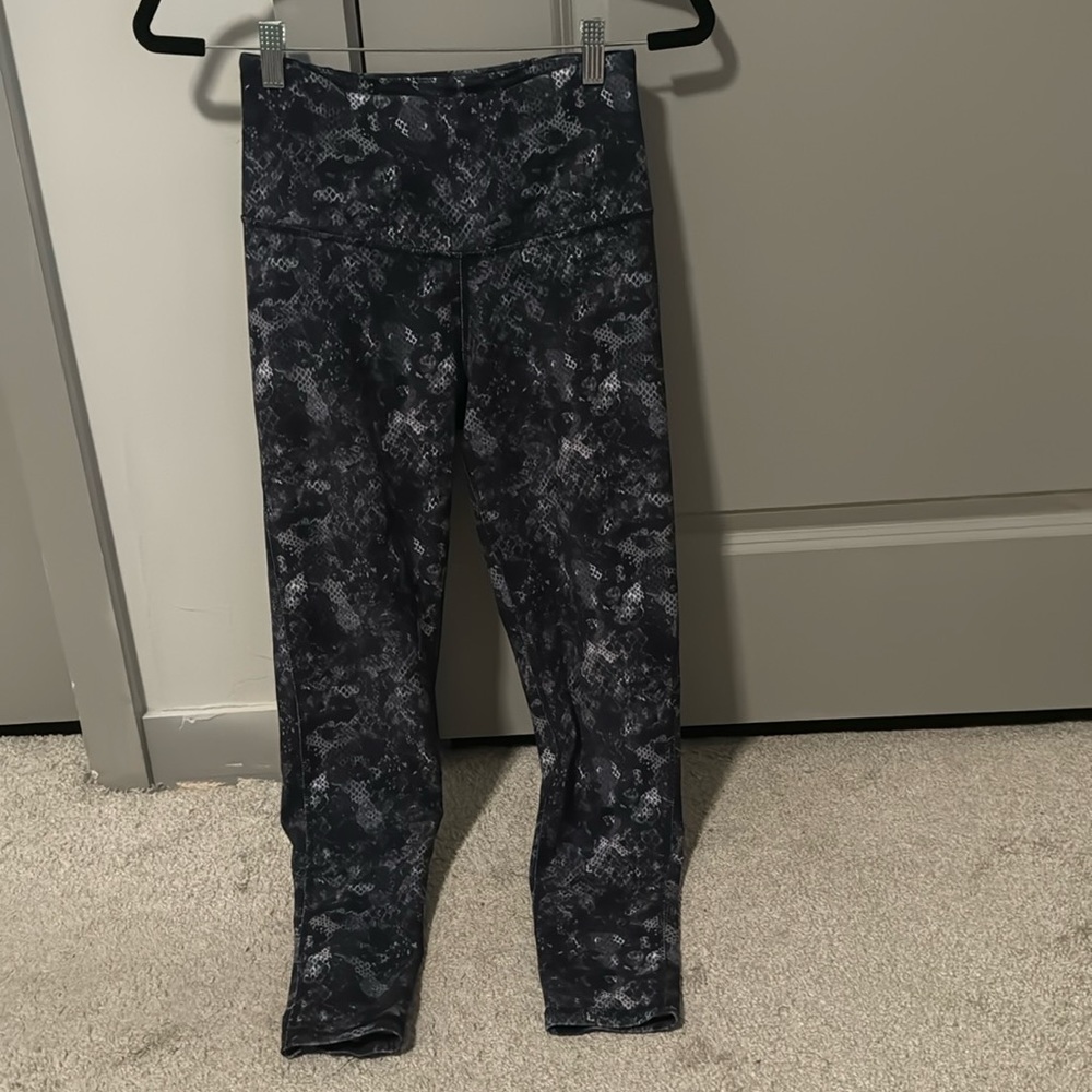 Black fashion nova leggings, size medium